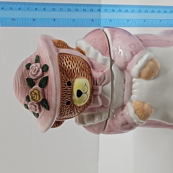 Vintage Mama Bear Ceramic Cookie Jar - Picture 10 of 10